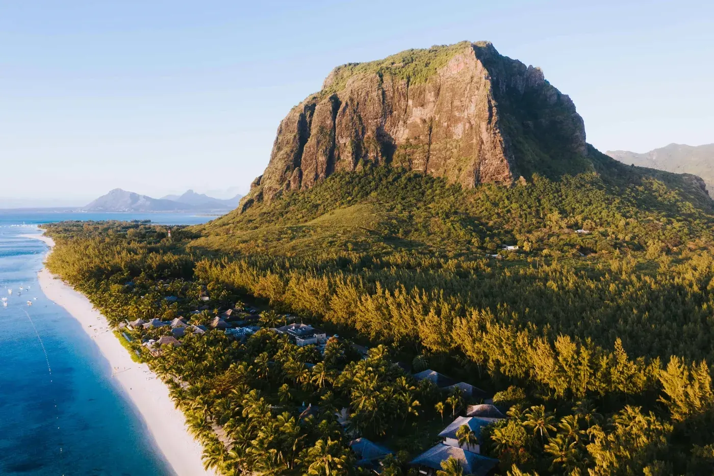 Hidden beach Île des Deux Cocos in Mauritius — secret tip