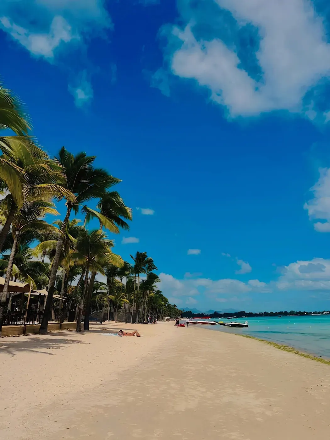 Hidden beach Poste Lafayette in Mauritius — secret tip